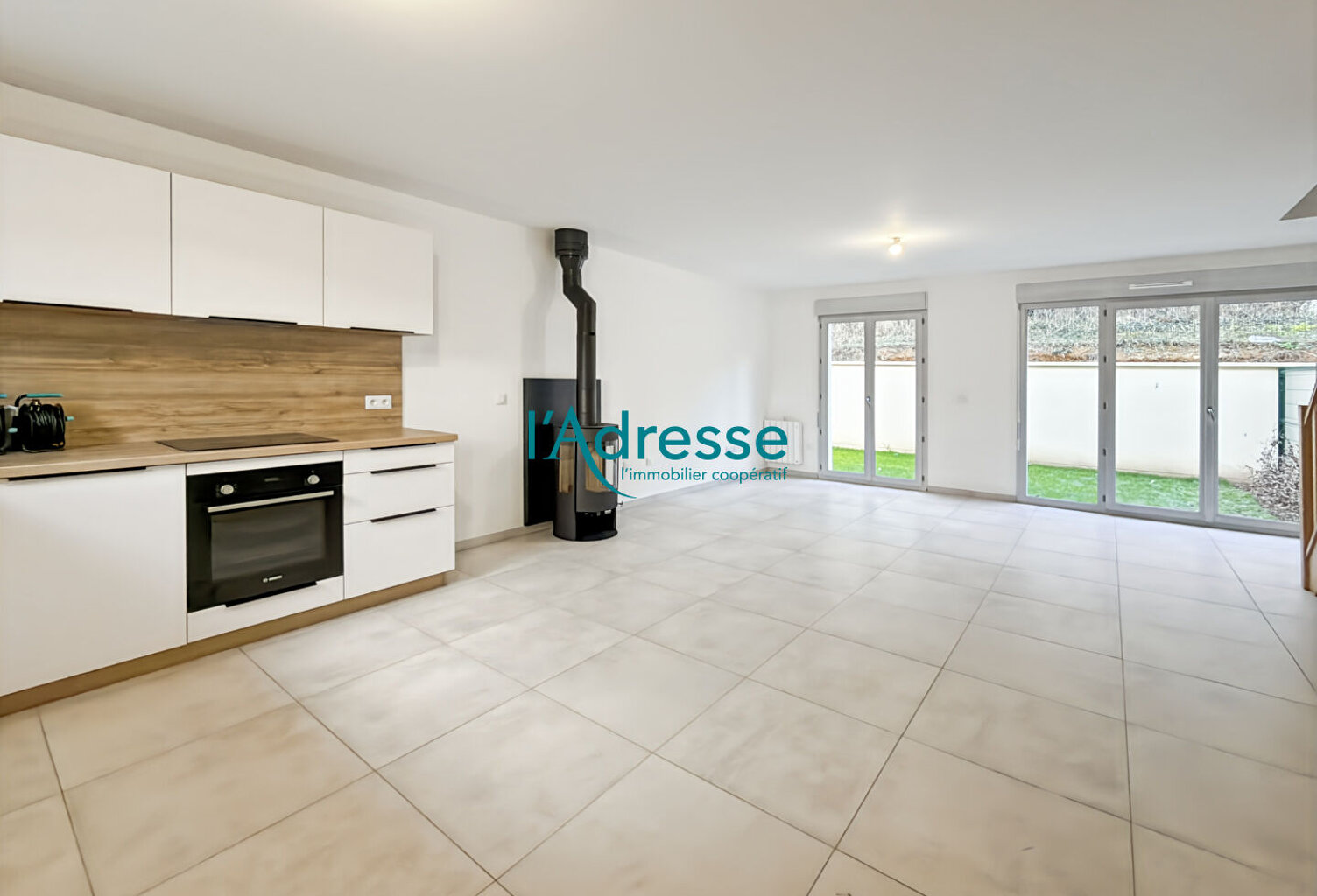 Maison de ville neuve Oinville sur montcient — photo 1