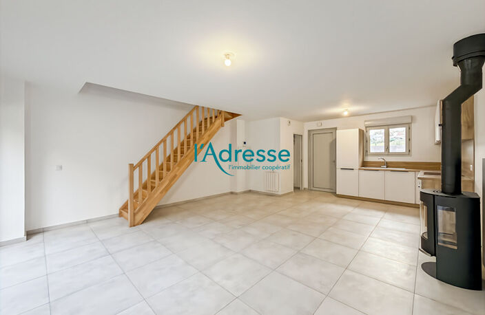 Maison de ville neuve Oinville sur montcient — photo 3