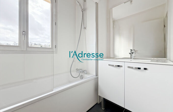 Maison de ville neuve Oinville sur montcient — photo 4