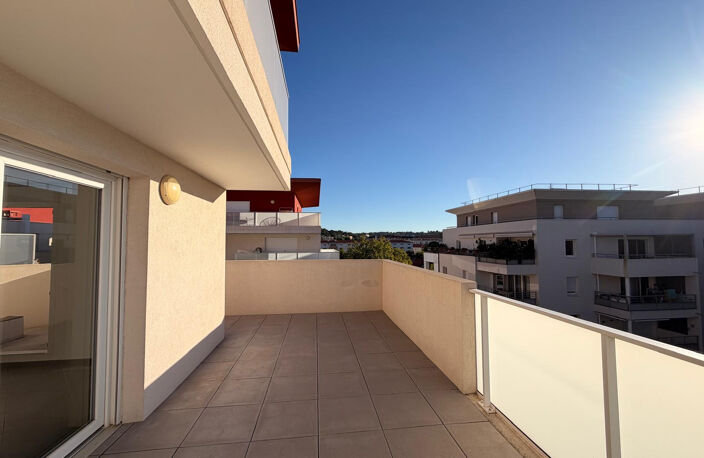 NIMES MONT DUPLAN Magnifique appartement 3 pièces de 70 m2 a — photo 2