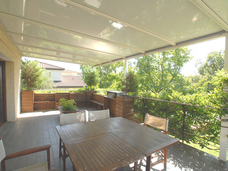 Maison  5 Pièce(s) 111 m²  à louer — photo 1