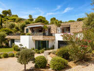 VILLA CONTEMPORAINE NEUVE, 5 CHAMBRES SUITES, GARAGE 75M², PARKING, VUE MER PANORAMIQUE ST TROPEZ, SAINTE-MAXIME — photo 3