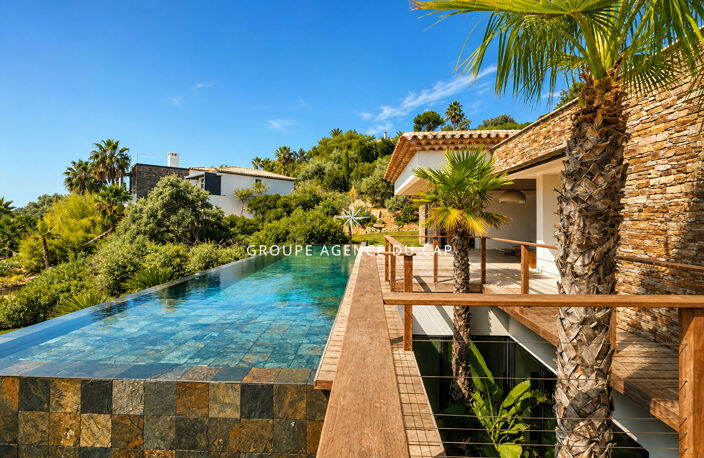 VILLA CONTEMPORAINE NEUVE, 5 CHAMBRES SUITES, GARAGE 75M², PARKING, VUE MER PANORAMIQUE ST TROPEZ, SAINTE-MAXIME — photo 5