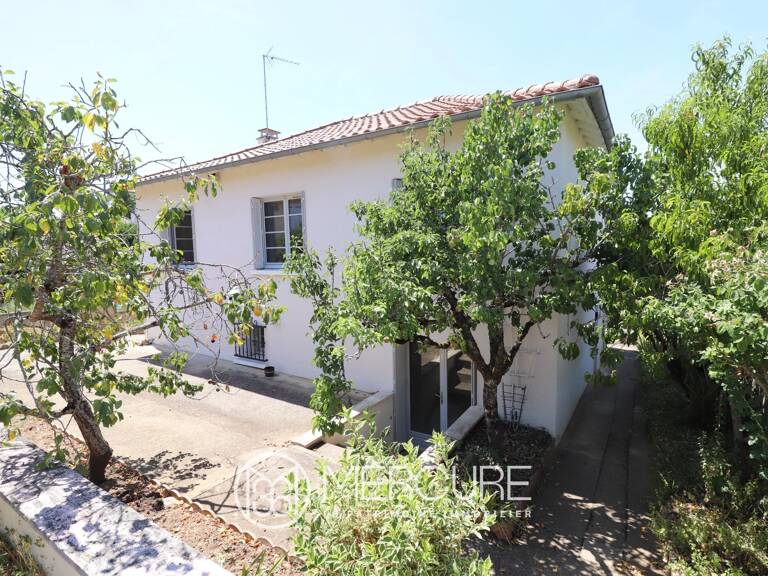 Maison familiale avec jardin arboré et nombreuses chambres — photo 1