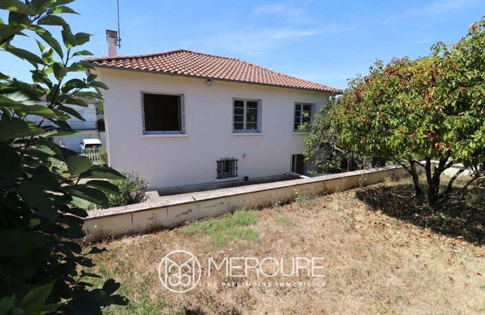 Maison familiale avec jardin arboré et nombreuses chambres — photo 2