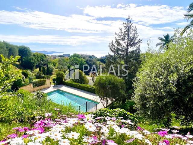 161 m² • VUE MER PANORAMIQUE • DERNIER ÉTAGE • 22 m² DE TERRASSES — photo du bien