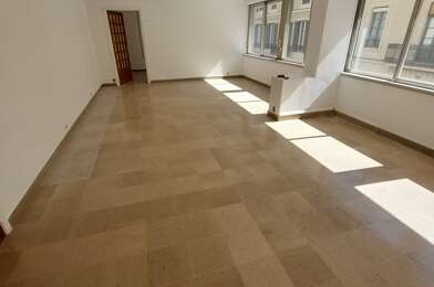 Appartement 3 pièces 1050 €