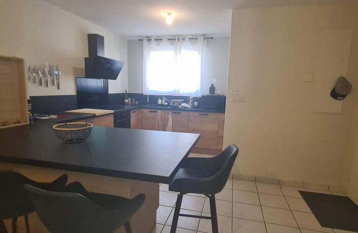 Vente Maison/villa 3 pièces — photo 2