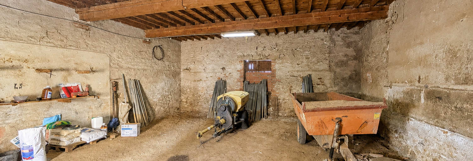 Immeuble  125 m² à vendre à Terrats (66300)