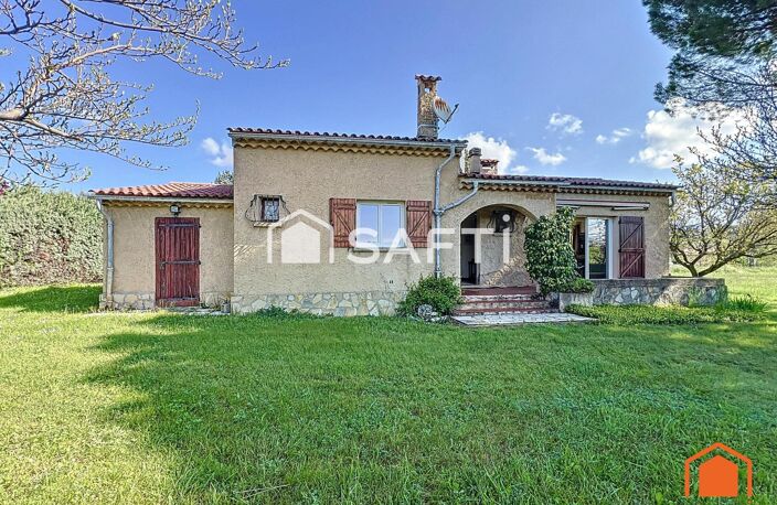 Villa de 74m² sur 2682m² de terrain clos — photo 3