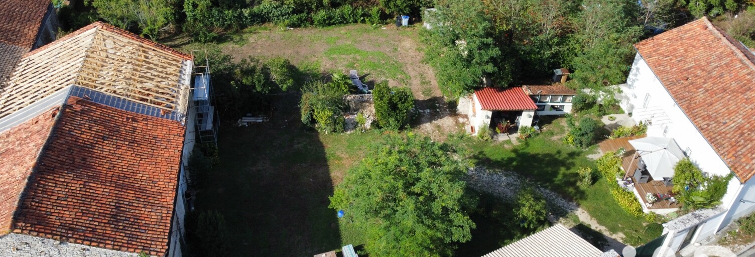 Maison 9 Pièces 240 m² à vendre à Coulgens (16560)