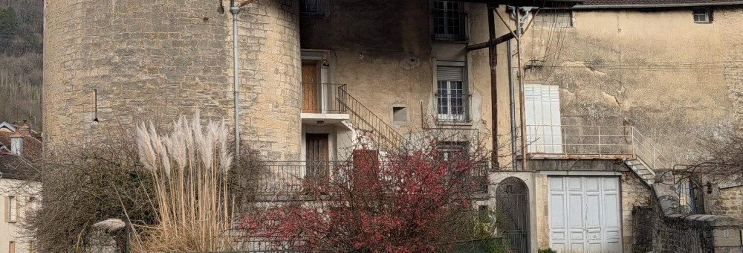 Immeuble  354 m² à vendre à Salins-les-Bains (39110)