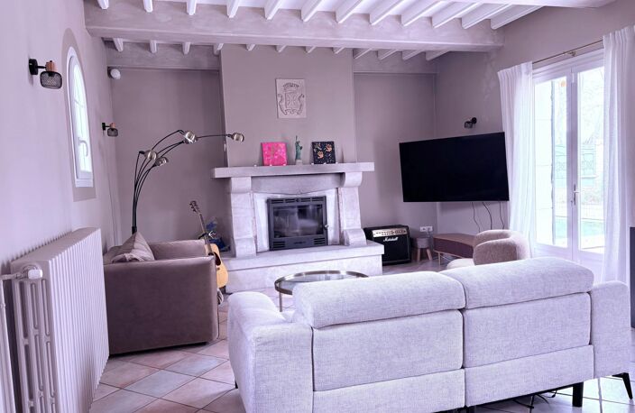 Villa de plain pied avec 5 chambres et une piscine sans vis à vis et au calme. — photo 5
