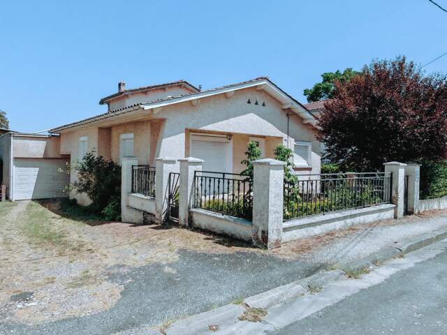 Maison de 137 M2 à rafraichir — photo du bien