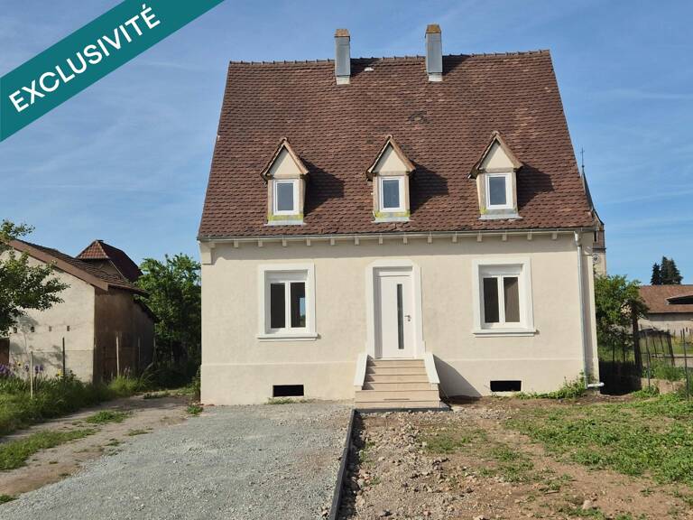 Un environnement paisible, un beau terrain, de beaux volumes et tout le potentiel pour créer votre véritable cocon familial Cette maison à Guewenheim n'attend plus que vous ! — photo 1