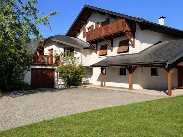 Propriété familiale à St-Sulpice - 540 m² utiles — photo 1