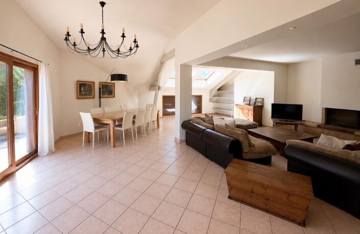 Propriété familiale à St-Sulpice - 540 m² utiles — photo 4