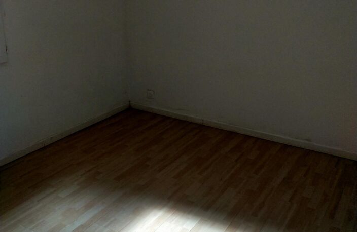Située dans la charmante commune de Freneuse (76410), — photo 4