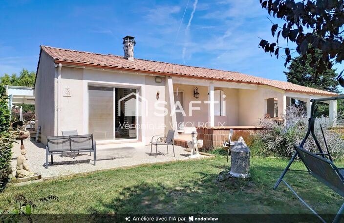 Belle villa lumineuse de plain pied dans quartier residentiel, sur grand terrain — photo 2