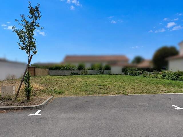 Terrain viabilisé, idéal pour votre projet — photo du bien