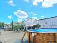 COUP DE CUR  BELLE MAISON DE CARACTÈRE AVEC PISCINE, JARDIN ET 4 GARAGES - SANS VIS-À-VIS ET ENVIRONNEMENT CALME EN PLEINE VILLE AVEC TOUTES LES COMMODITÉS. — photo 2