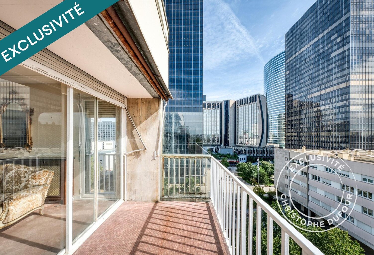PUTEAUX - Appartement familial de 121 m² au dernier étage avec balcon, box et cave — photo 1