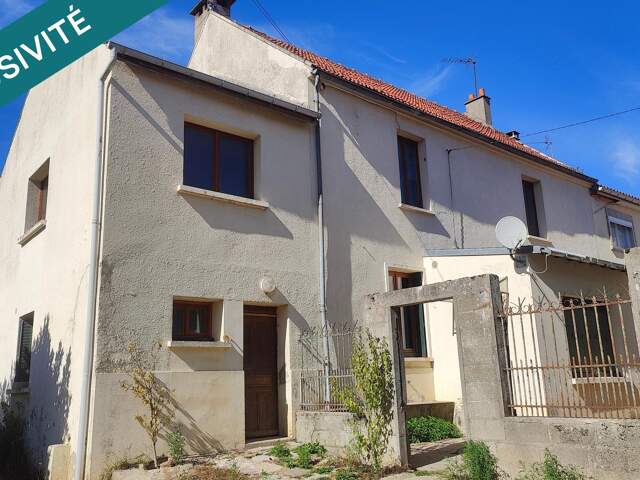 Maison familiale de 140 m² dépendances et jardin — photo du bien