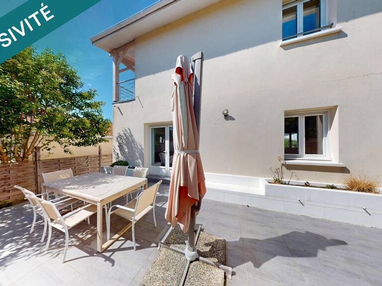 HAUT DE BASSENS MAISON AVEC TERRASSE GRAND GARAGE — photo 1