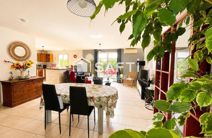 Du calme, de l'espace et un grand garage — photo 2