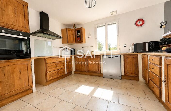 Du calme, de l'espace et un grand garage — photo 3