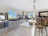 Jolie villa type T6 - garage - calme - vue imprenable sur le village. — photo 2
