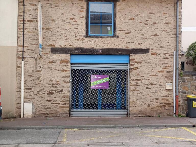 Local commercial Local — photo 1