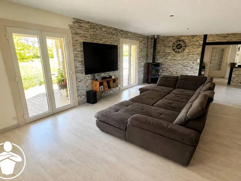 Exclusivité : Maison familiale de plain-pied avec vaste séjour de 76 m² — photo 1