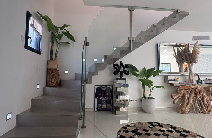 LA VALETTE - Proche centre: Superbe maison d'architecte T4 a — photo 3