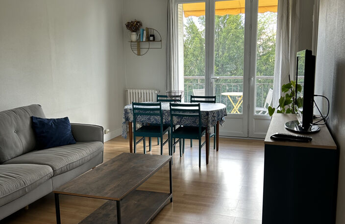 Poitiers- Blossac-La Madeleine- Appartement T3 avec cave — photo 2