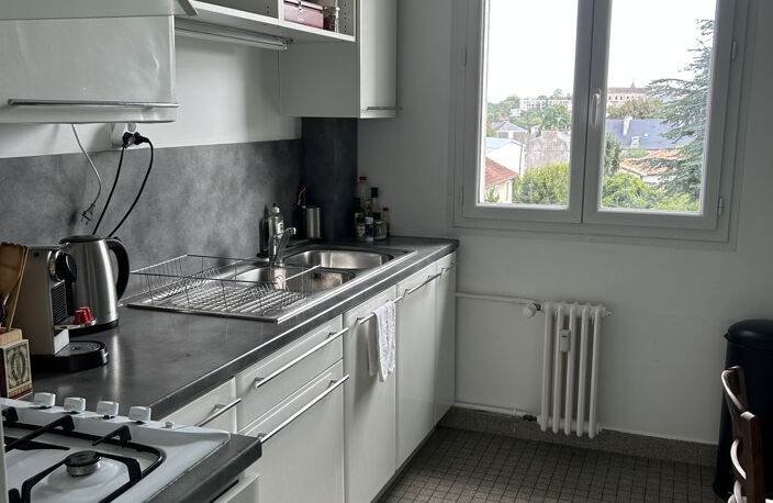Poitiers- Blossac-La Madeleine- Appartement T3 avec cave — photo 4
