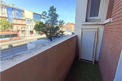 Appartement 3 pièces 900 €