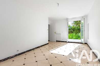Appartement 3 pièces 240000 €