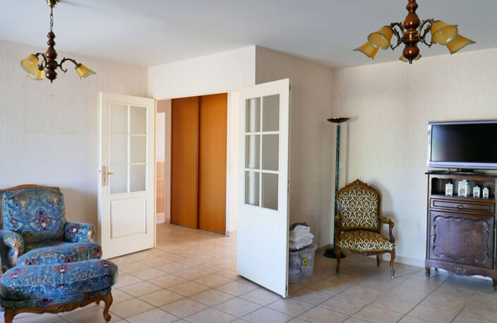 Saint Sulpice - Maison traditionelle de plain pied - 121m² avec garage et jardin — photo 4