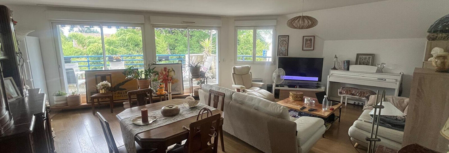 Appartement 5 Pièces 133 m² à louer à Pau (64000)