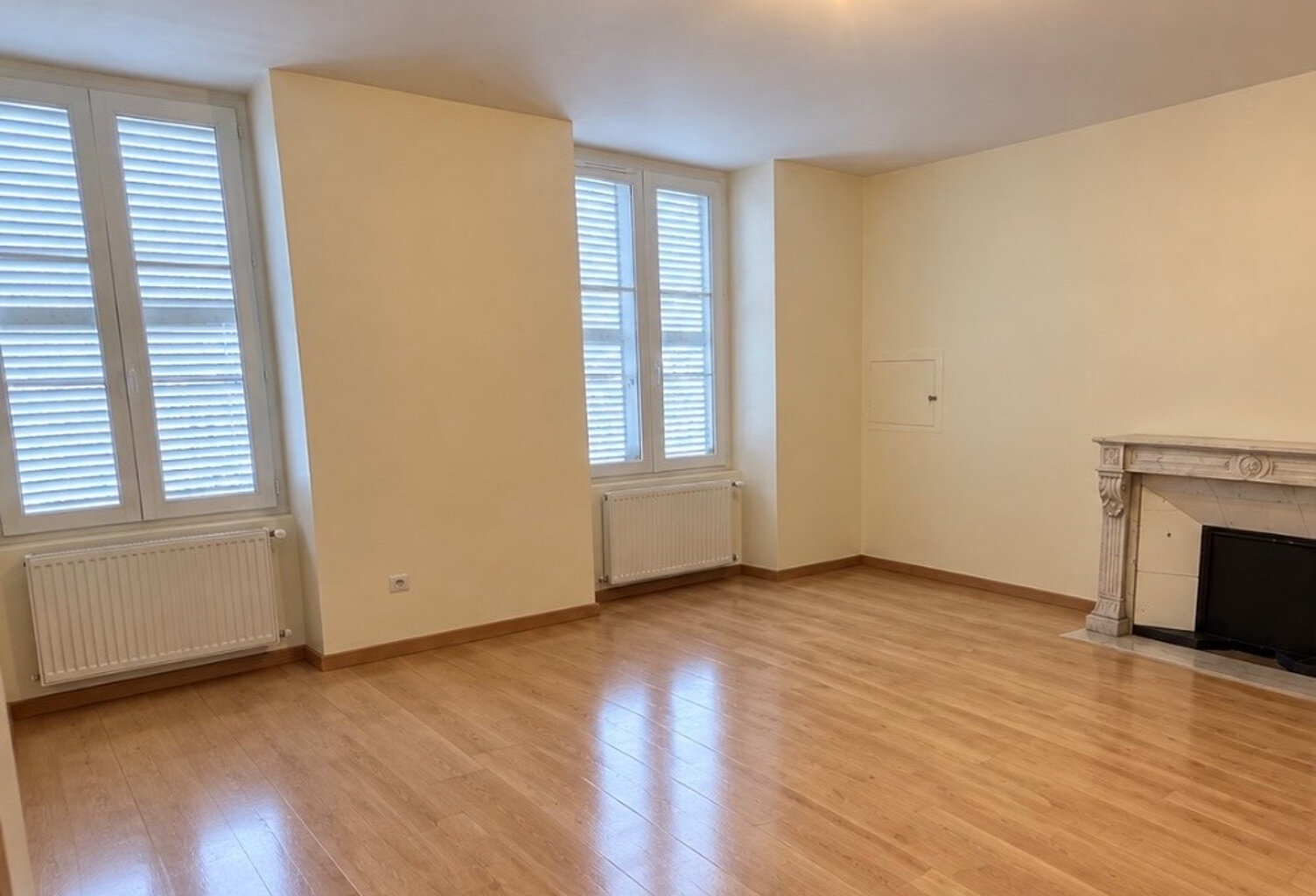 Appartement Lons Le Saunier 3 pièce(s) 114.52 m2 — photo 1