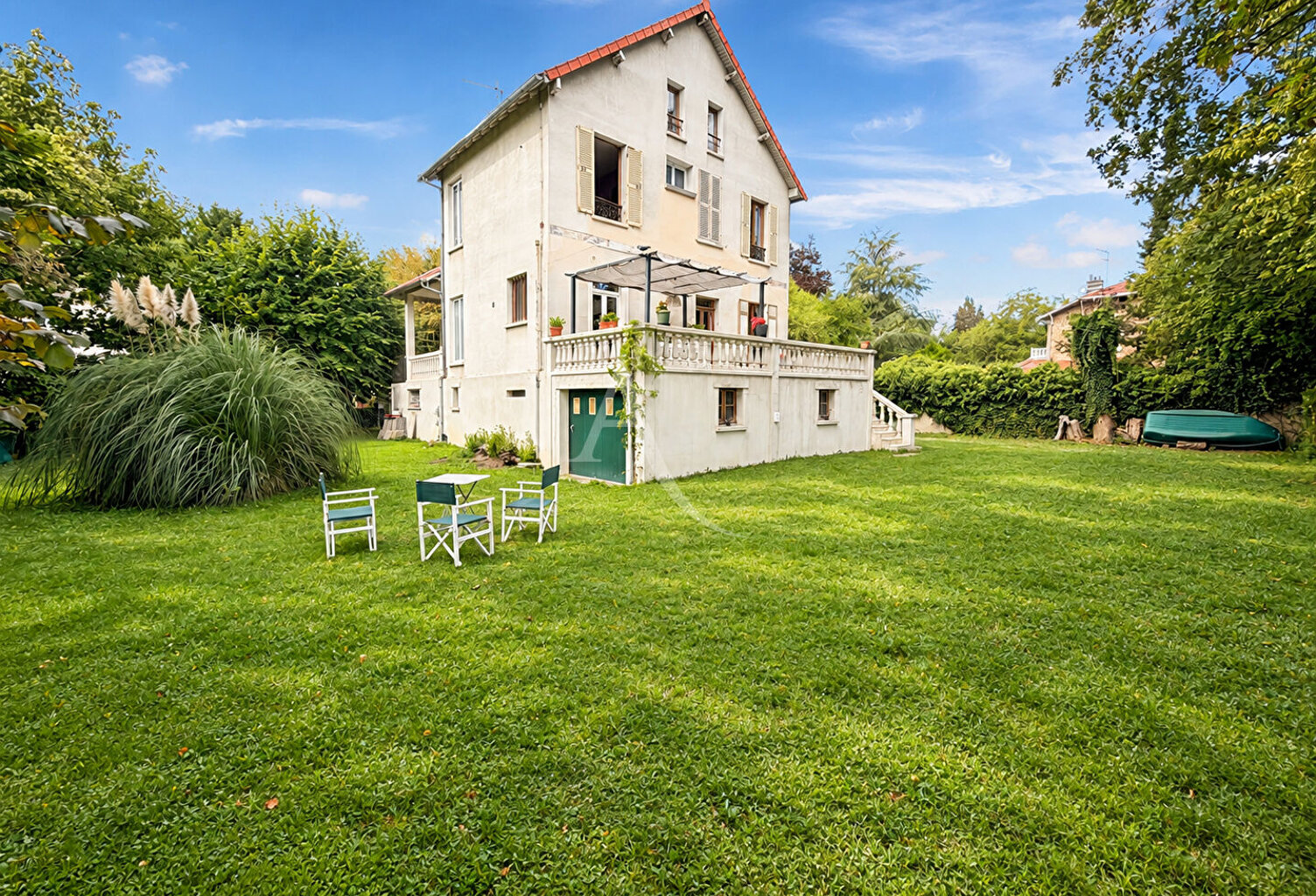 Maison Jouy Le Moutier 7 pièce(s) 171 m2 — photo 1