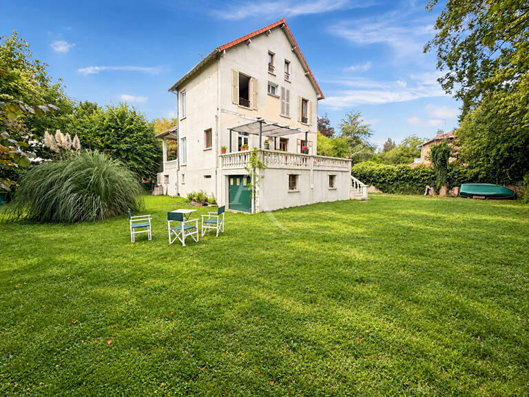 Maison Jouy Le Moutier 7 pièce(s) 171 m2 — photo 1