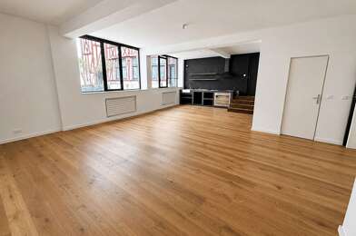 Appartement 3 pièces 225750 €