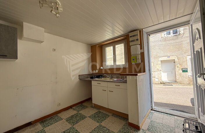 NEUVY-SUR-LOIRE, MAISON DE VILLE IDÉALE INVESTISSEUR — photo 3