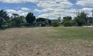 Terrain  684 m² à vendre à Saint-Genis-les-Ollières (69290)