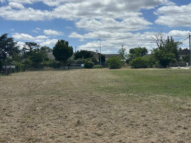 Vente Terrain à bâtir 684 m&sup2; — photo du bien