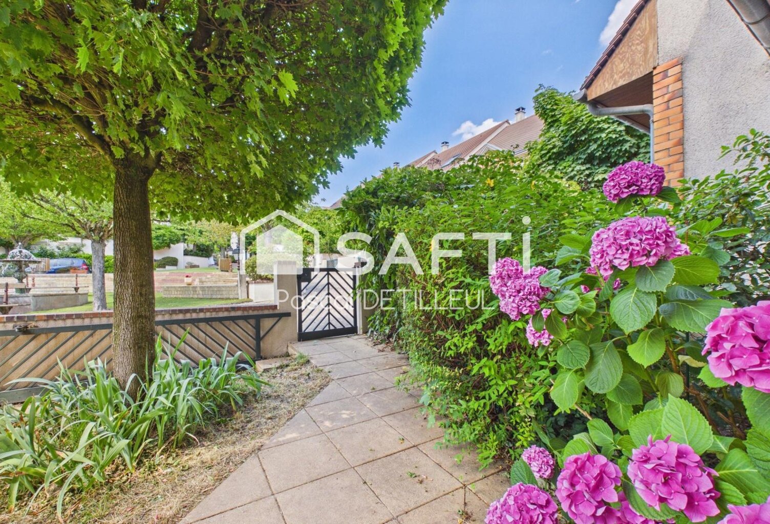 GARCHES  Petit-Garches Maison 7 pièces 5 chambres 211m2 utiles — photo 1