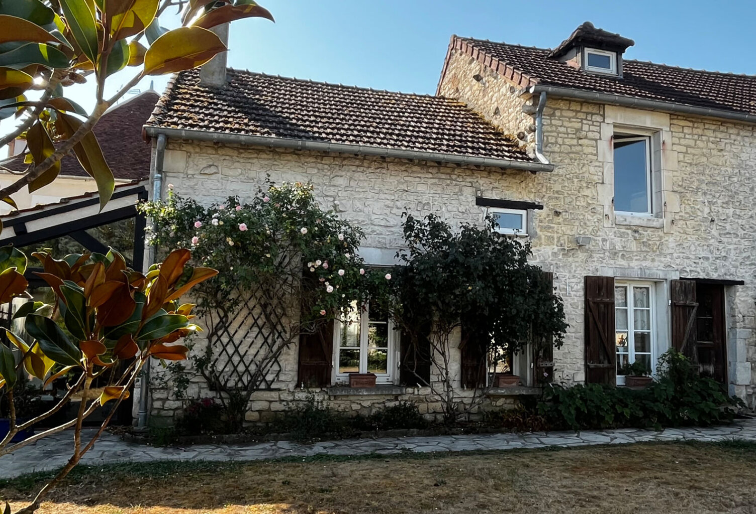 Maison ancienne à Vincelles — photo 1
