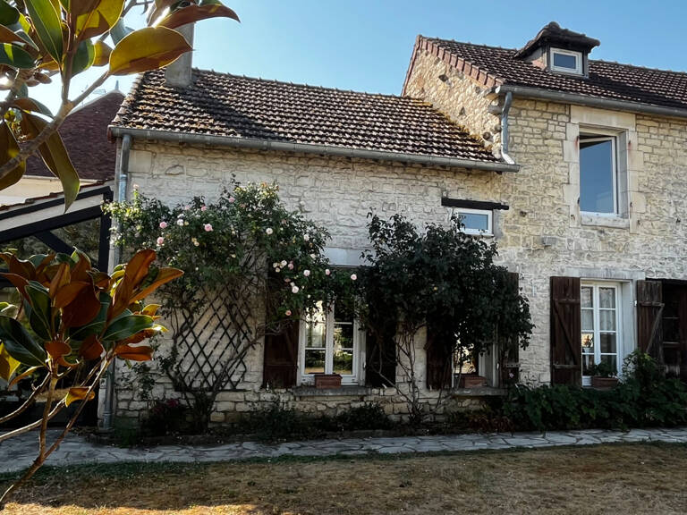 Maison ancienne à Vincelles — photo 1
